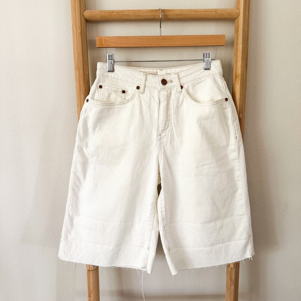 Anthropologie Pilcro Austyn High Rise Cuffed Bermuda Jean Shorts White Size 25 - Picture 2 of 10